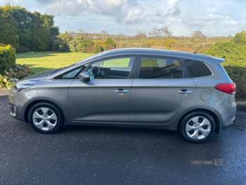 Used Kia Carens 2015 for sale - 74175008: Photo