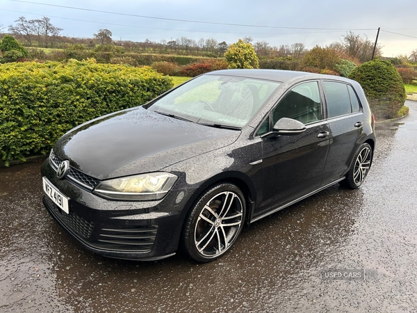 Used Volkswagen Golf 2015 for sale - 76621322: Photo 2