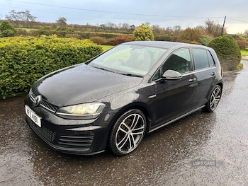 Used Volkswagen Golf 2015 for sale - 76621322: Photo