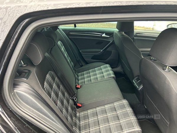 Used Volkswagen Golf 2015 for sale - 76621322: Photo 8