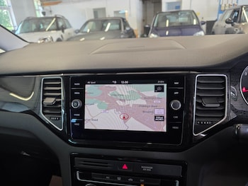 Used Volkswagen Golf SV 2019 for sale - 79211076: Photo