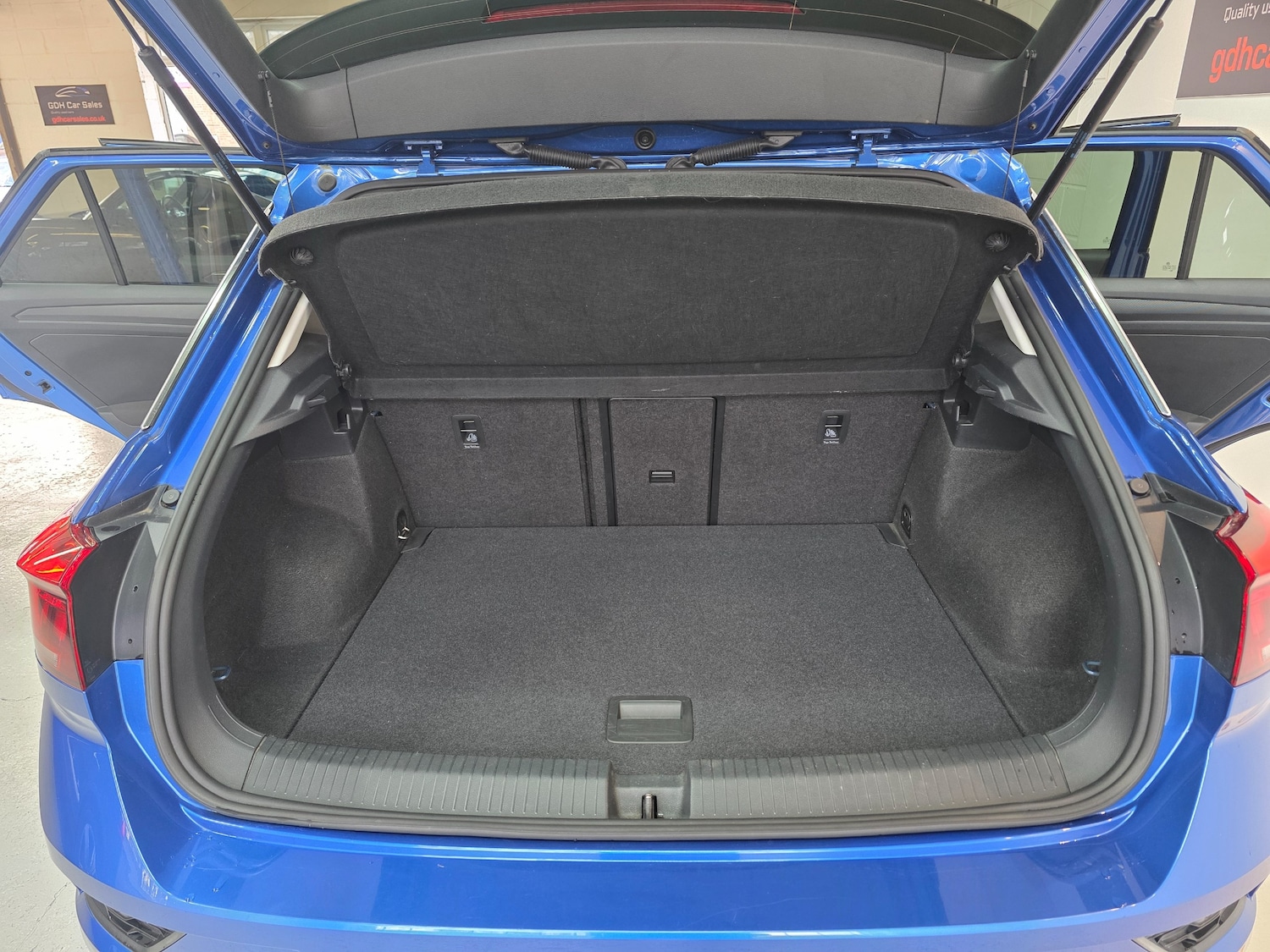 Used Volkswagen T-Roc 2018 for sale - 77539919: Photo 10