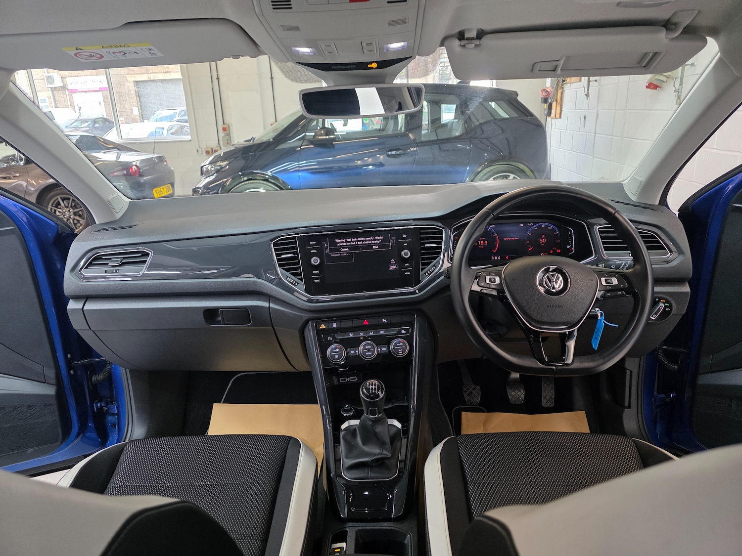 Used Volkswagen T-Roc 2018 for sale - 77539919: Photo 12