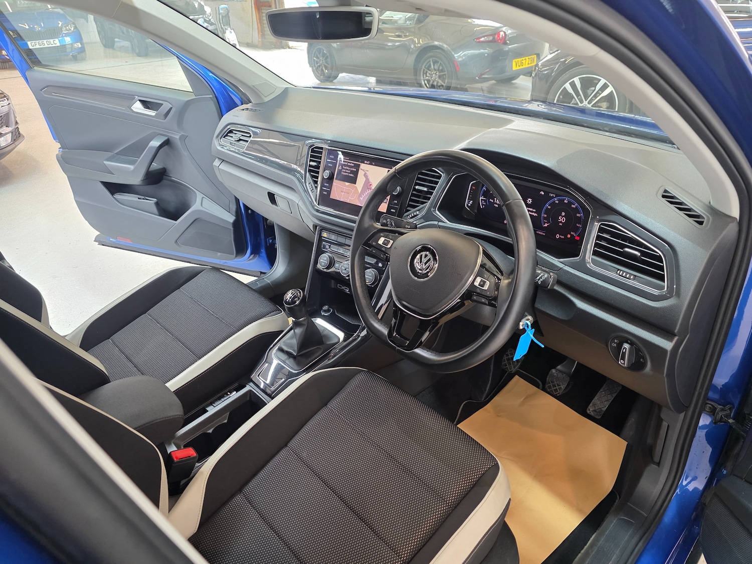 Used Volkswagen T-Roc 2018 for sale - 77539919: Photo 14