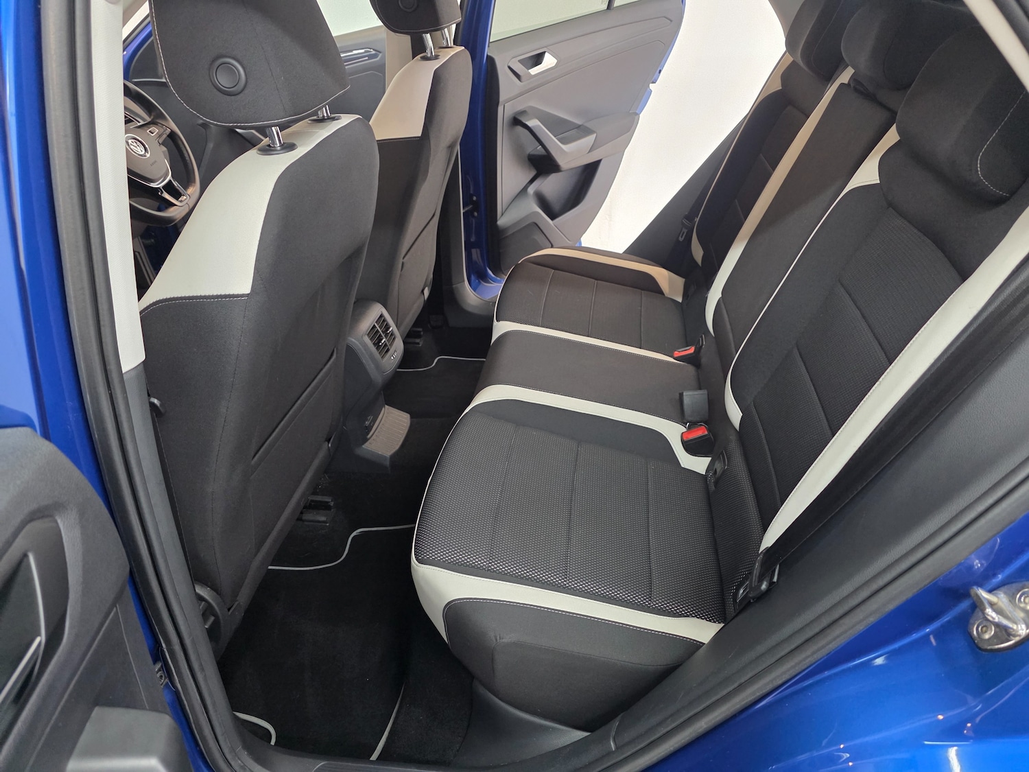 Used Volkswagen T-Roc 2018 for sale - 77539919: Photo 29