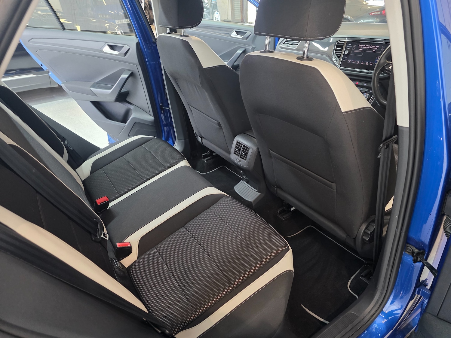 Used Volkswagen T-Roc 2018 for sale - 77539919: Photo 30