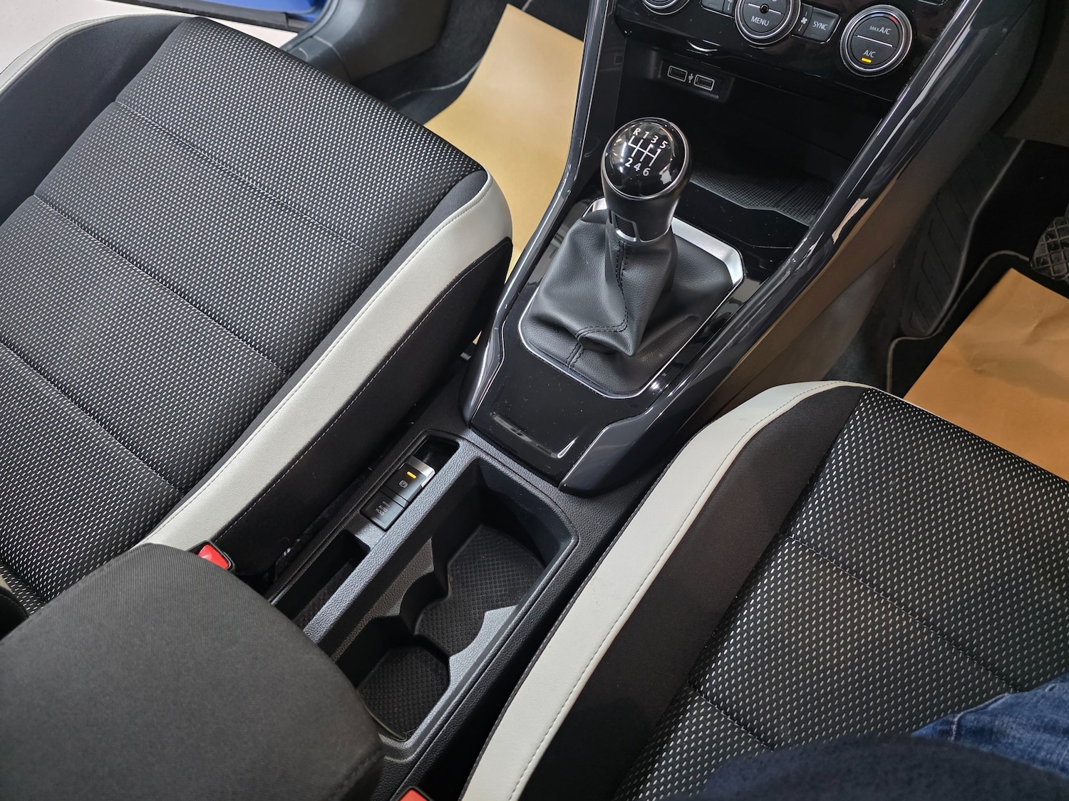 Used Volkswagen T-Roc 2018 for sale - 77539919: Photo 38