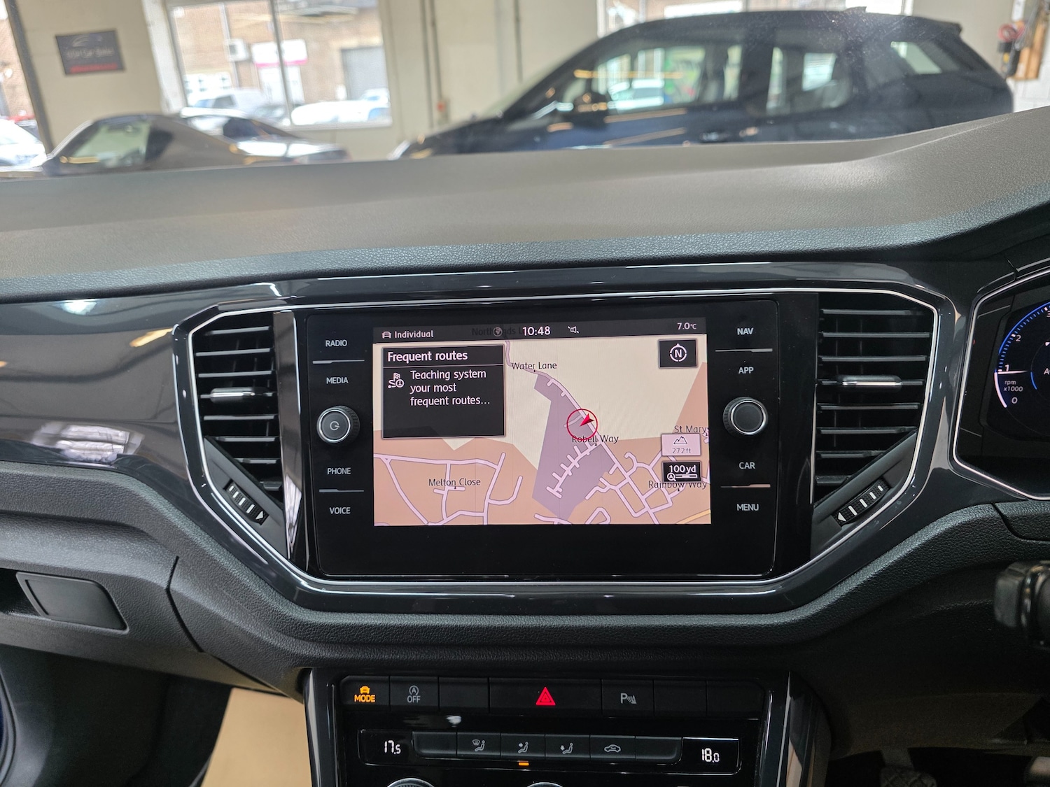 Used Volkswagen T-Roc 2018 for sale - 77539919: Photo 41