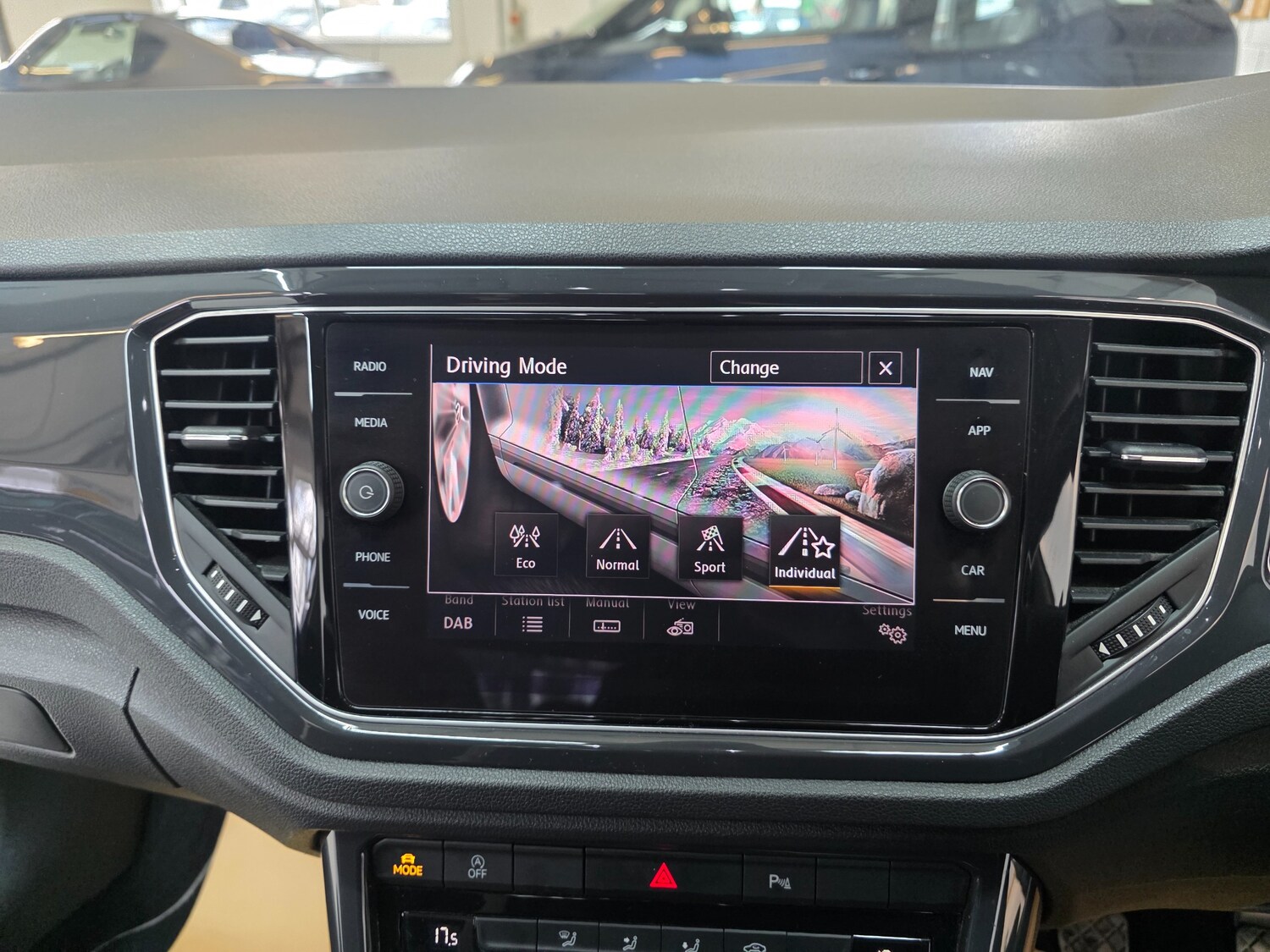 Used Volkswagen T-Roc 2018 for sale - 77539919: Photo 44