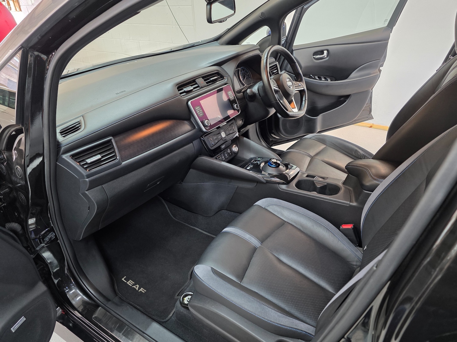 Used Nissan Leaf 2021 for sale - 76436632: Photo 36