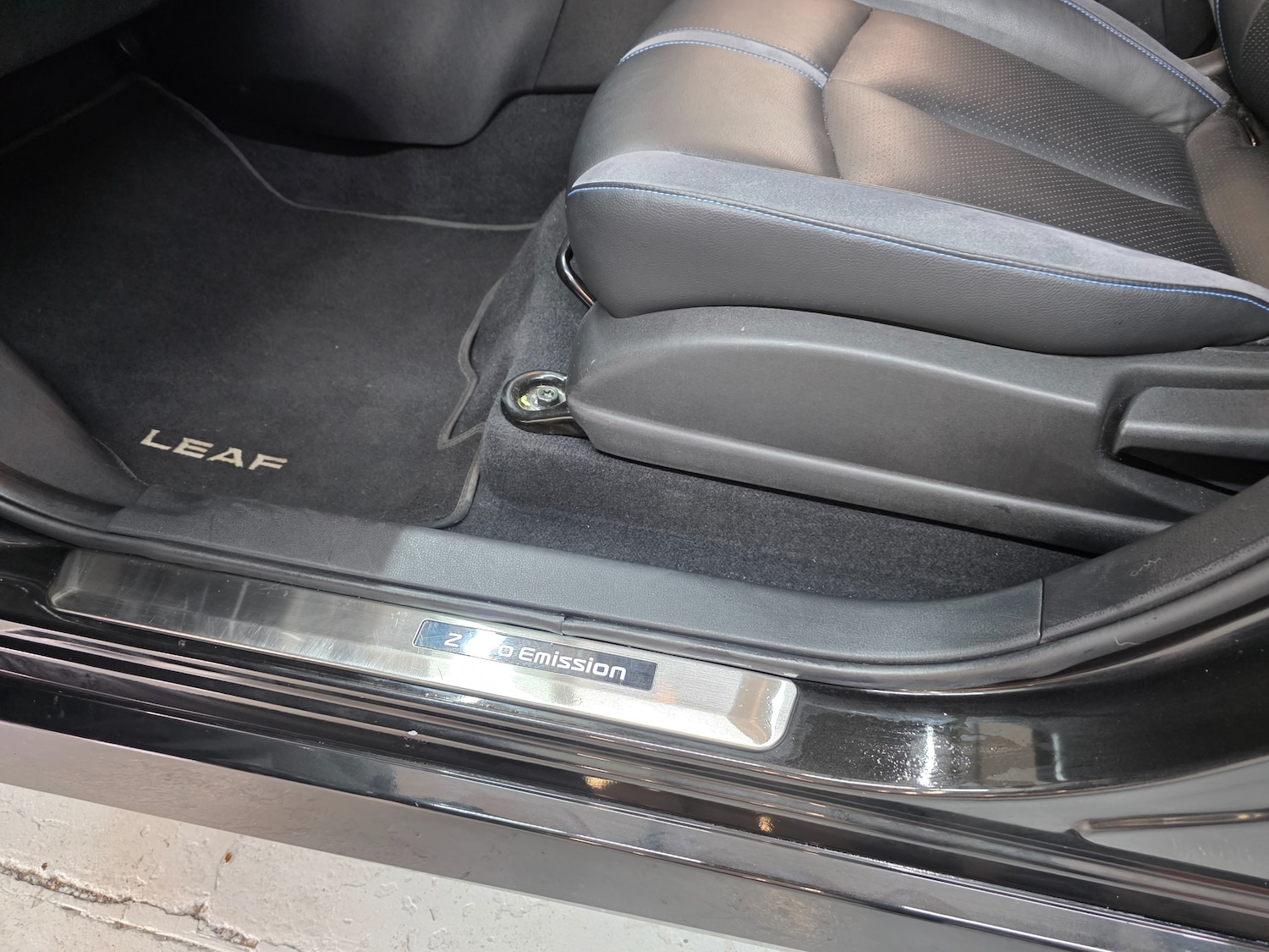 Used Nissan Leaf 2021 for sale - 76436632: Photo 40