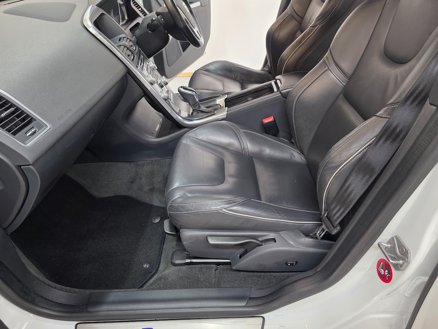 Used Volvo XC60 2016 for sale - 76120382: Photo 14