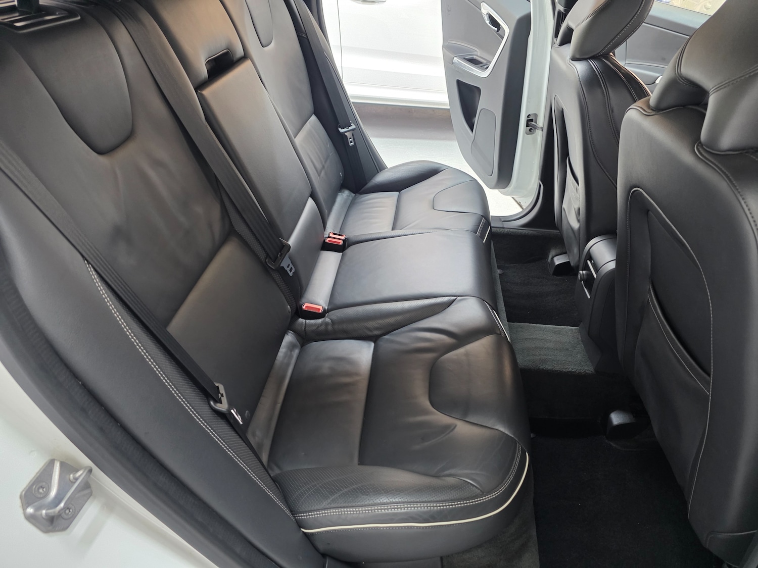 Used Volvo XC60 2016 for sale - 76120382: Photo 31