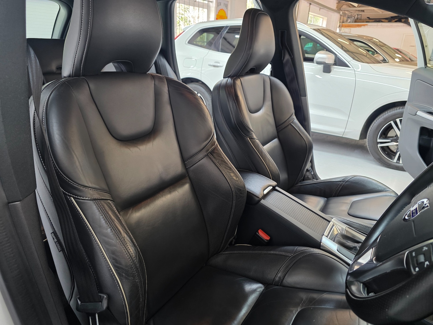 Used Volvo XC60 2016 for sale - 76120382: Photo 38