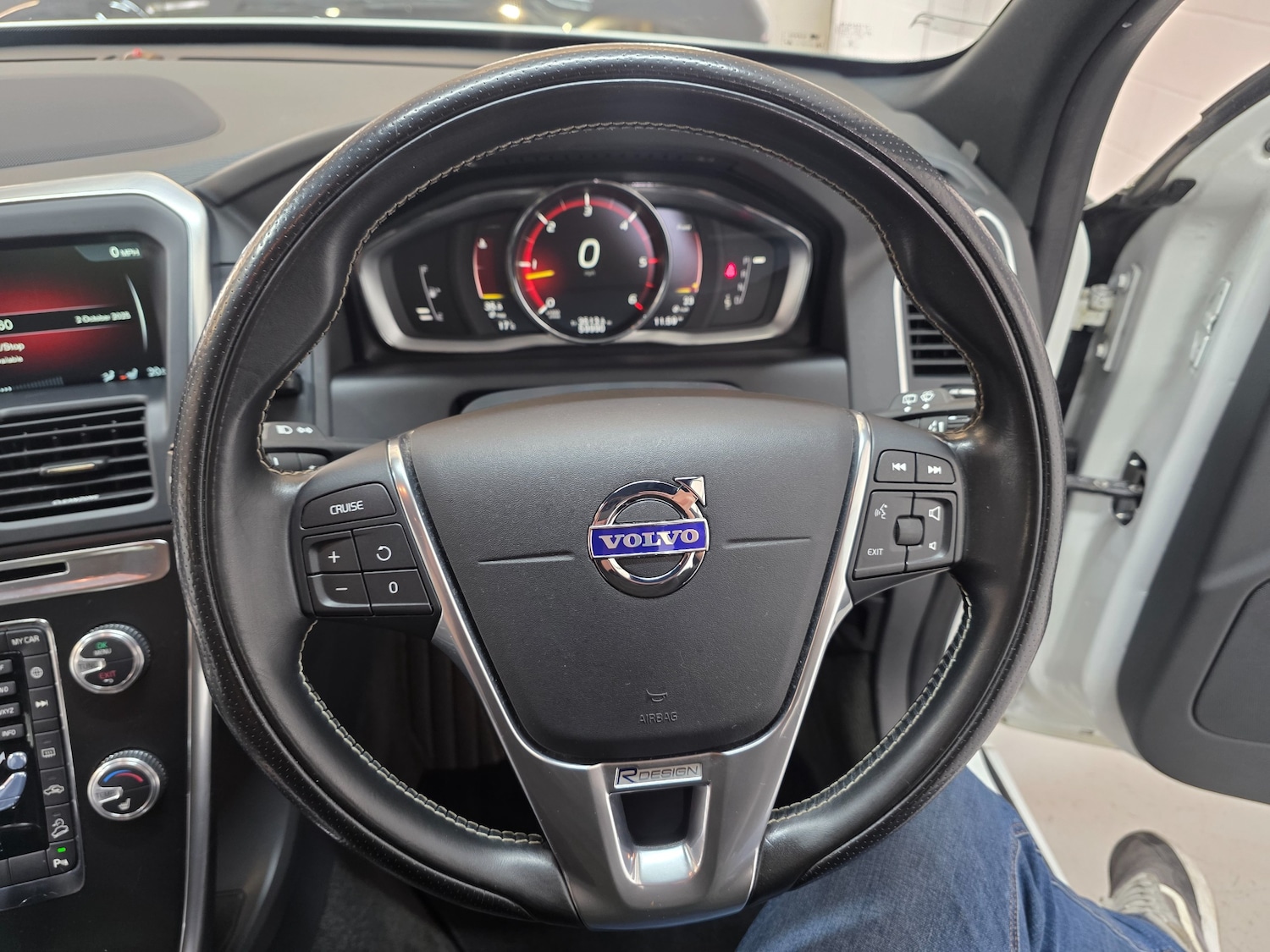 Used Volvo XC60 2016 for sale - 76120382: Photo 51