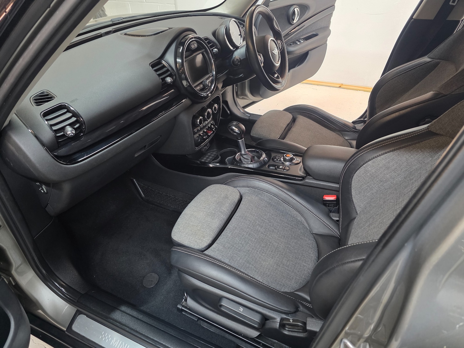 Used MINI Clubman 2017 for sale - 77247698: Photo 5