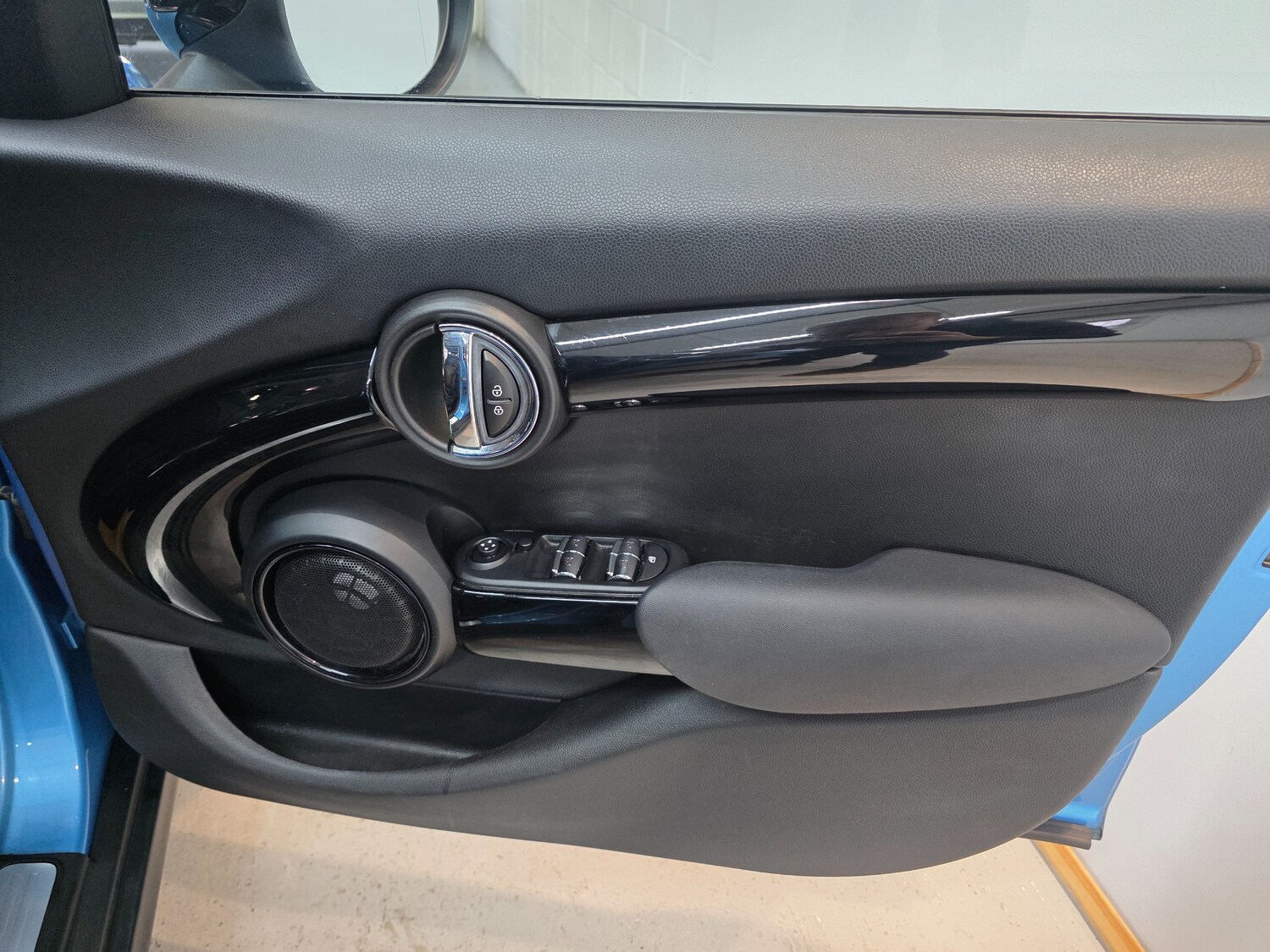 Used MINI Hatch 2017 for sale - 77685877: Photo 29