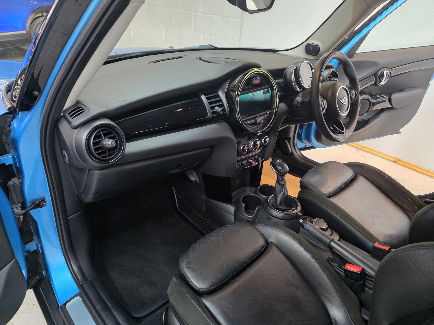 Used MINI Hatch 2017 for sale - 77685877: Photo 34