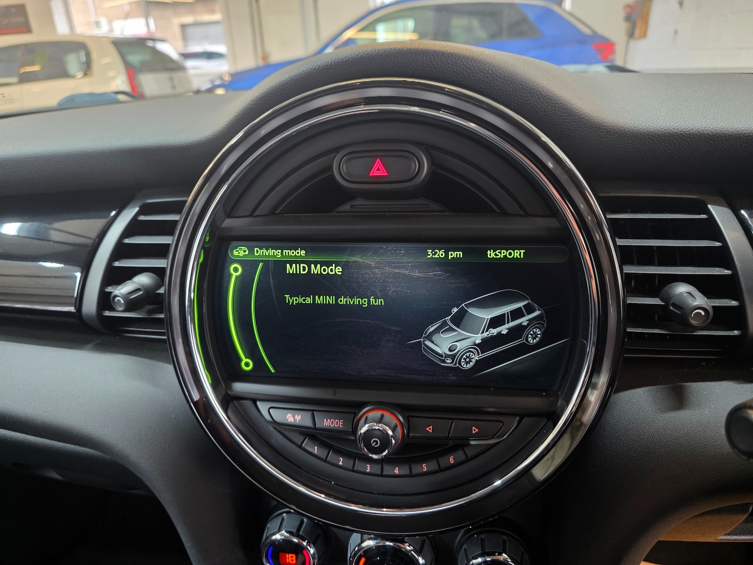 Used MINI Hatch 2017 for sale - 77685877: Photo 42