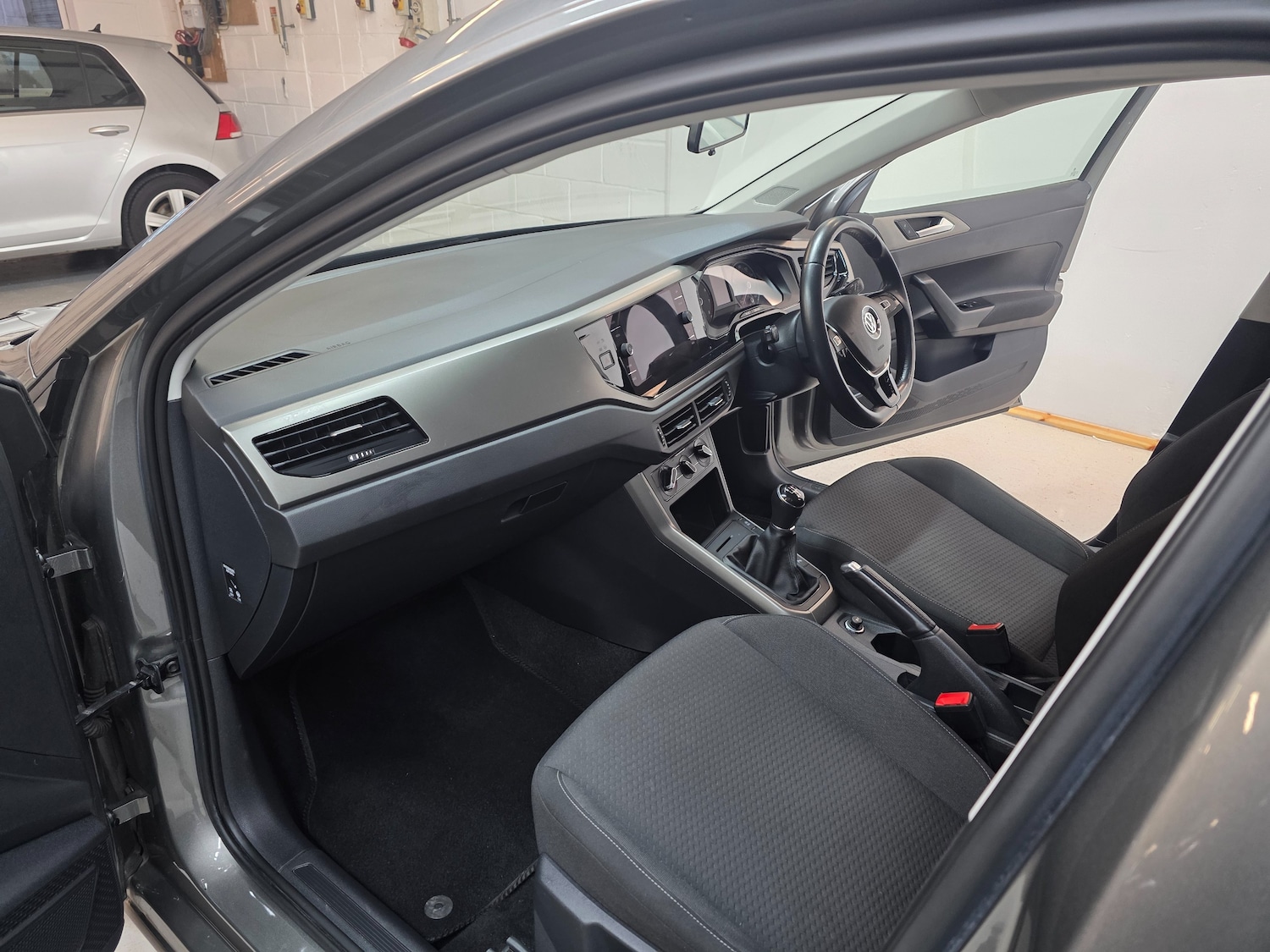 Used Volkswagen Polo 2020 for sale - 76922692: Photo 9