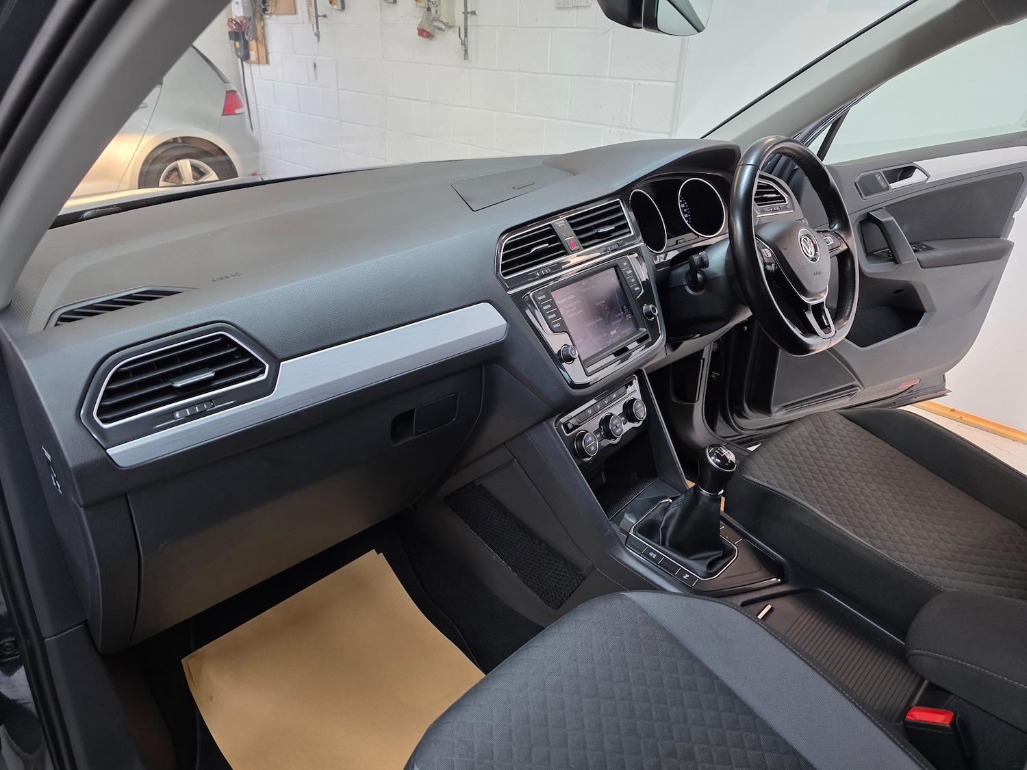 Used Volkswagen Tiguan 2017 for sale - 77247695: Photo 22