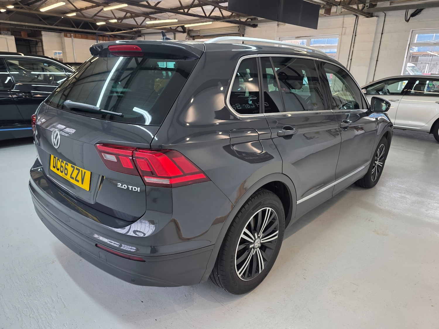 Used Volkswagen Tiguan 2017 for sale - 77247695: Photo 24
