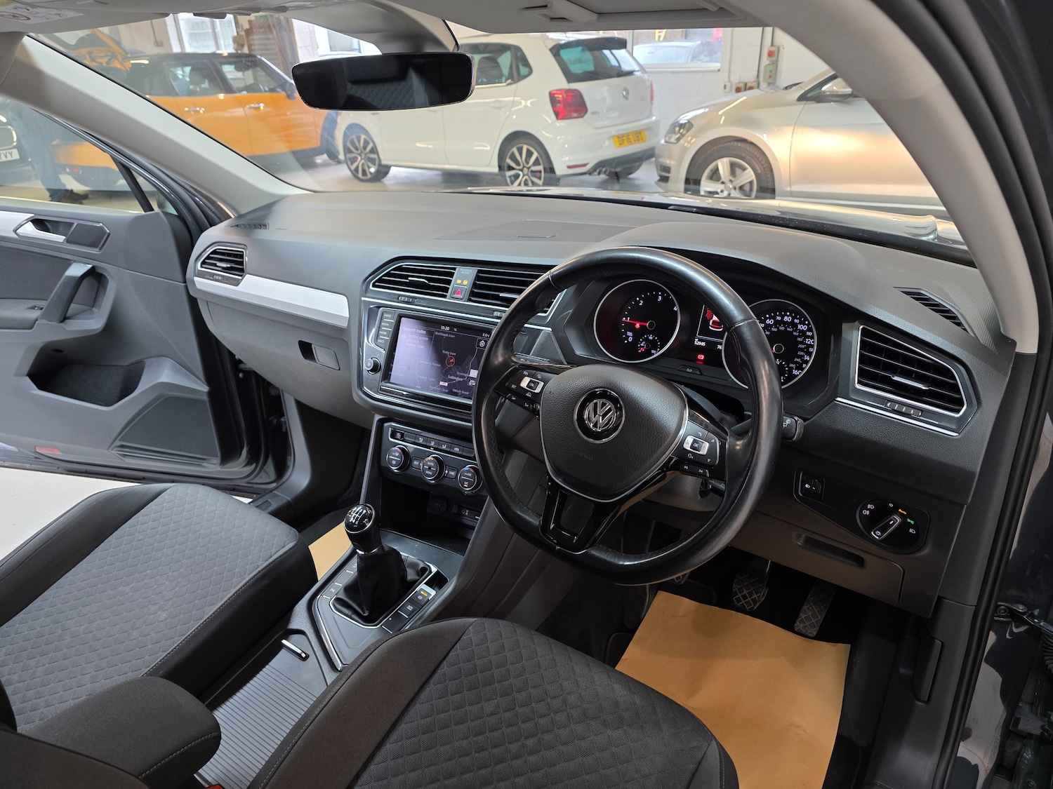 Used Volkswagen Tiguan 2017 for sale - 77247695: Photo 35