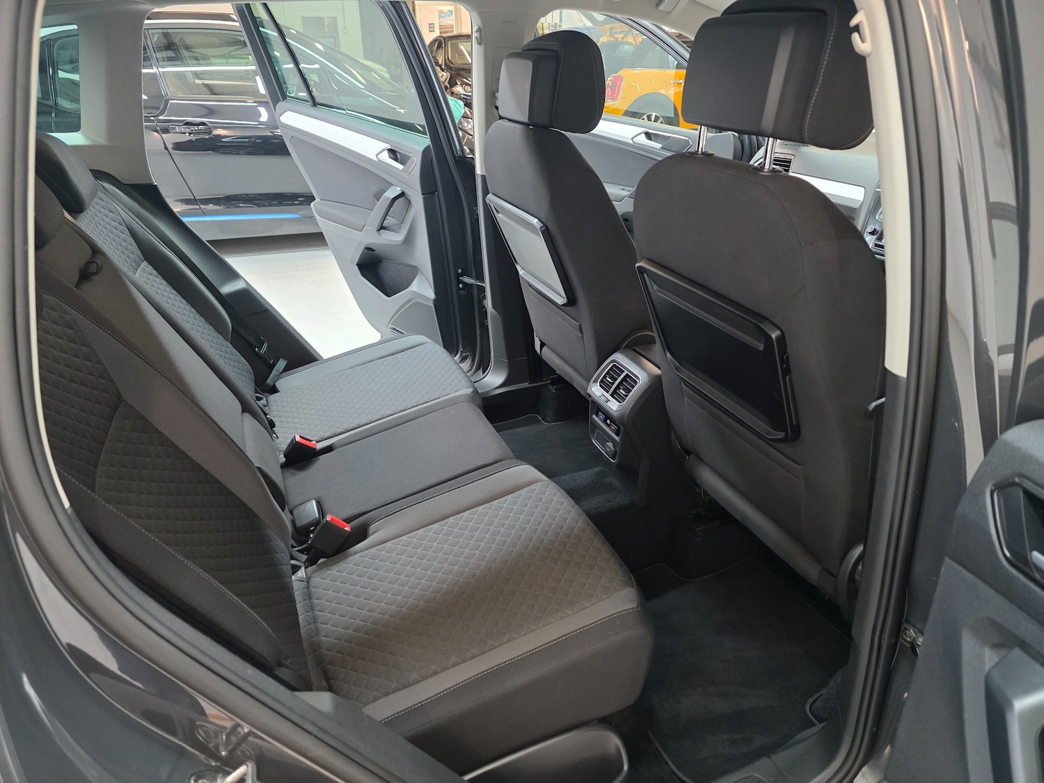 Used Volkswagen Tiguan 2017 for sale - 77247695: Photo 6