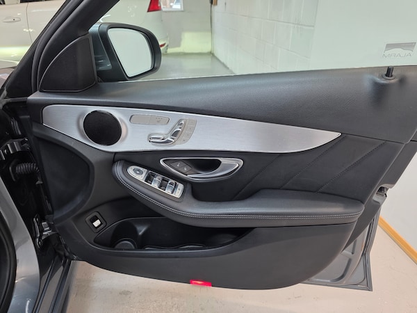 Used Mercedes-Benz C Class for sale - 76249615: Photo 32