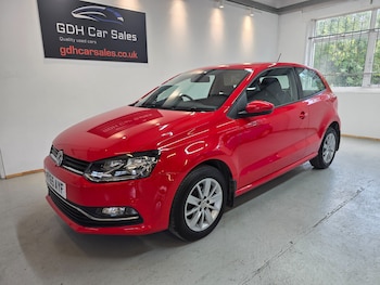 Used Volkswagen Polo 2015 for sale - 79335255: Photo