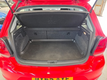 Used Volkswagen Polo 2015 for sale - 79335255: Photo