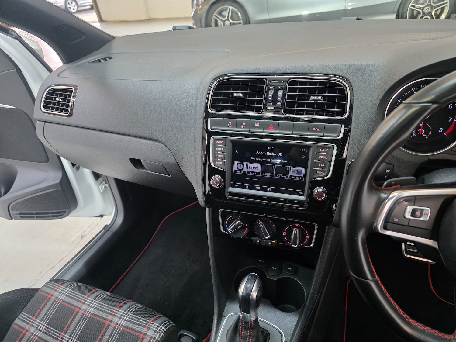 Used Volkswagen Polo 2016 for sale - 76590690: Photo 10