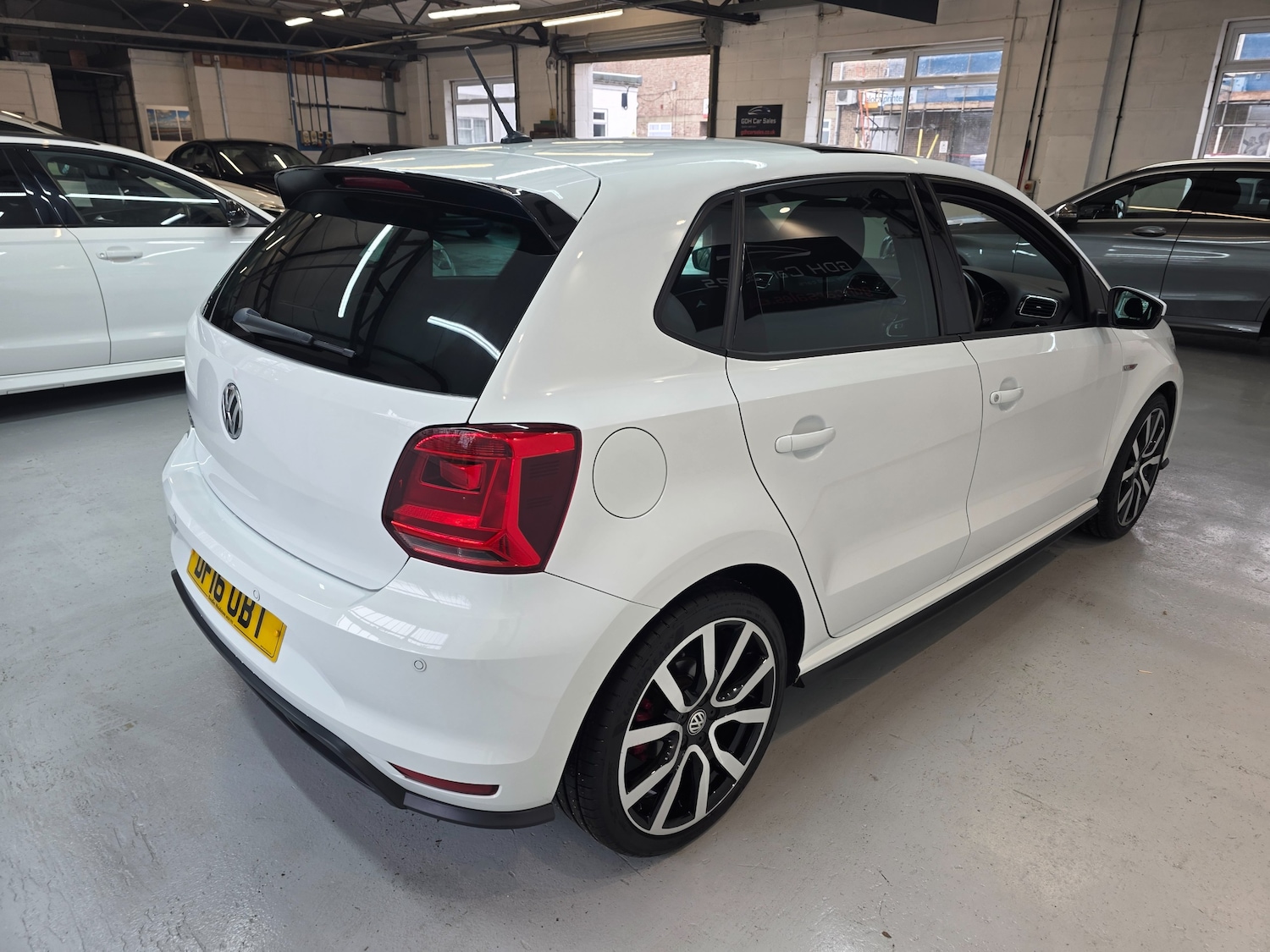 Used Volkswagen Polo 2016 for sale - 76590690: Photo 11