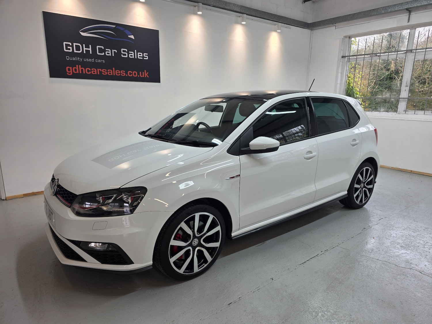 Used Volkswagen Polo 2016 for sale - 76590690: Photo 14