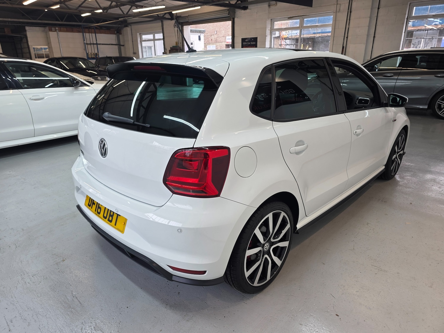 Used Volkswagen Polo 2016 for sale - 76590690: Photo 25