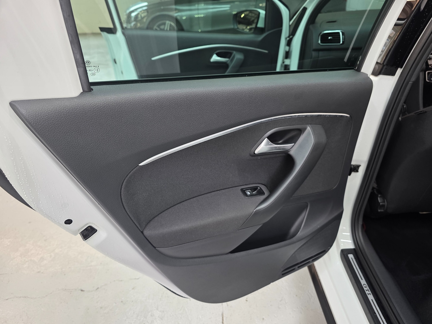 Used Volkswagen Polo 2016 for sale - 76590690: Photo 41