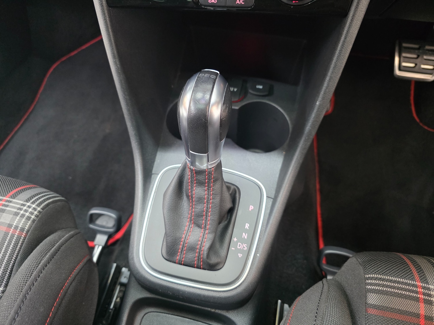 Used Volkswagen Polo 2016 for sale - 76590690: Photo 57