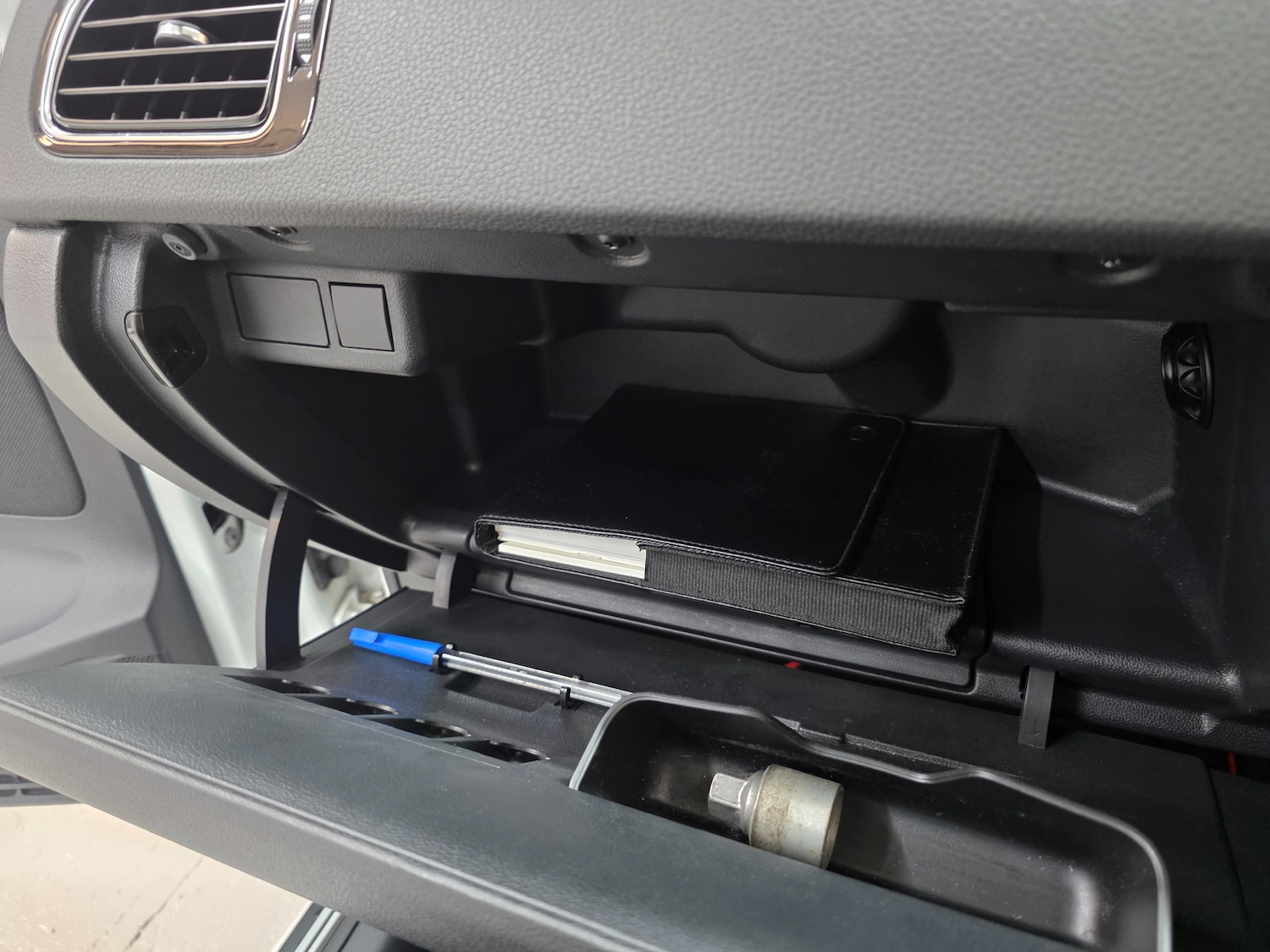 Used Volkswagen Polo 2016 for sale - 76590690: Photo 64