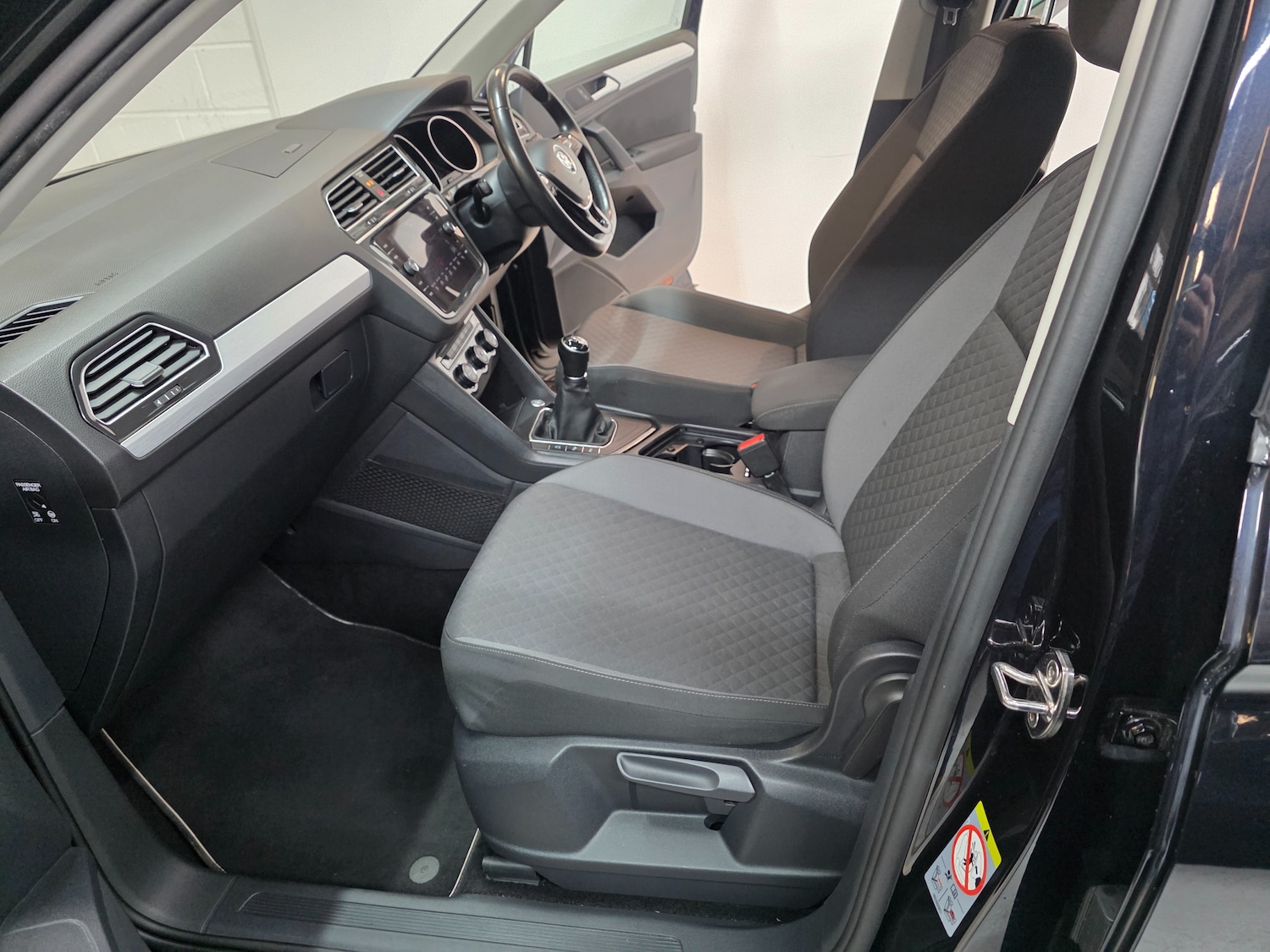 Used Volkswagen Tiguan 2019 for sale - 77247694: Photo 18