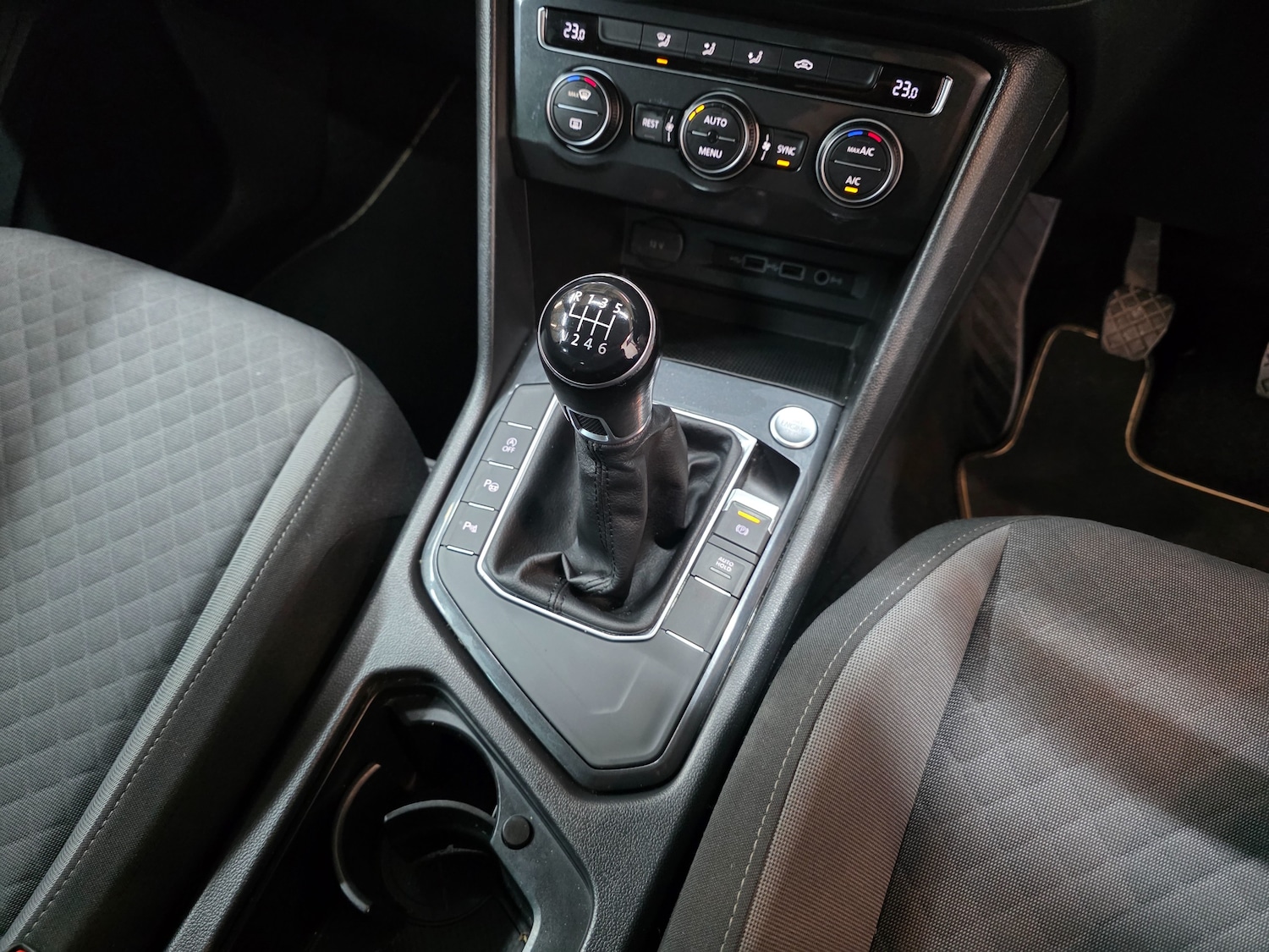 Used Volkswagen Tiguan 2019 for sale - 77247694: Photo 33