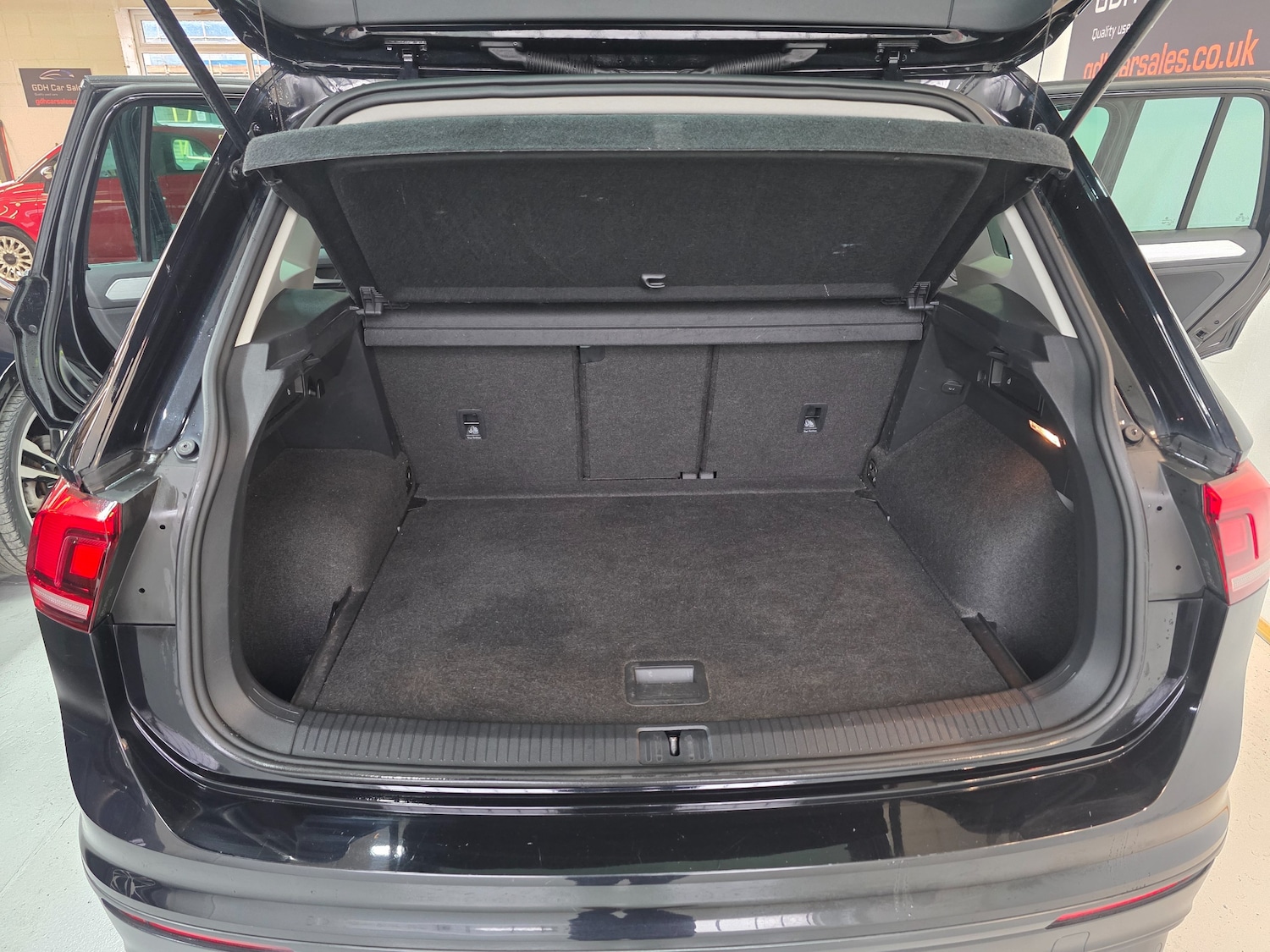 Used Volkswagen Tiguan 2019 for sale - 77247694: Photo 4