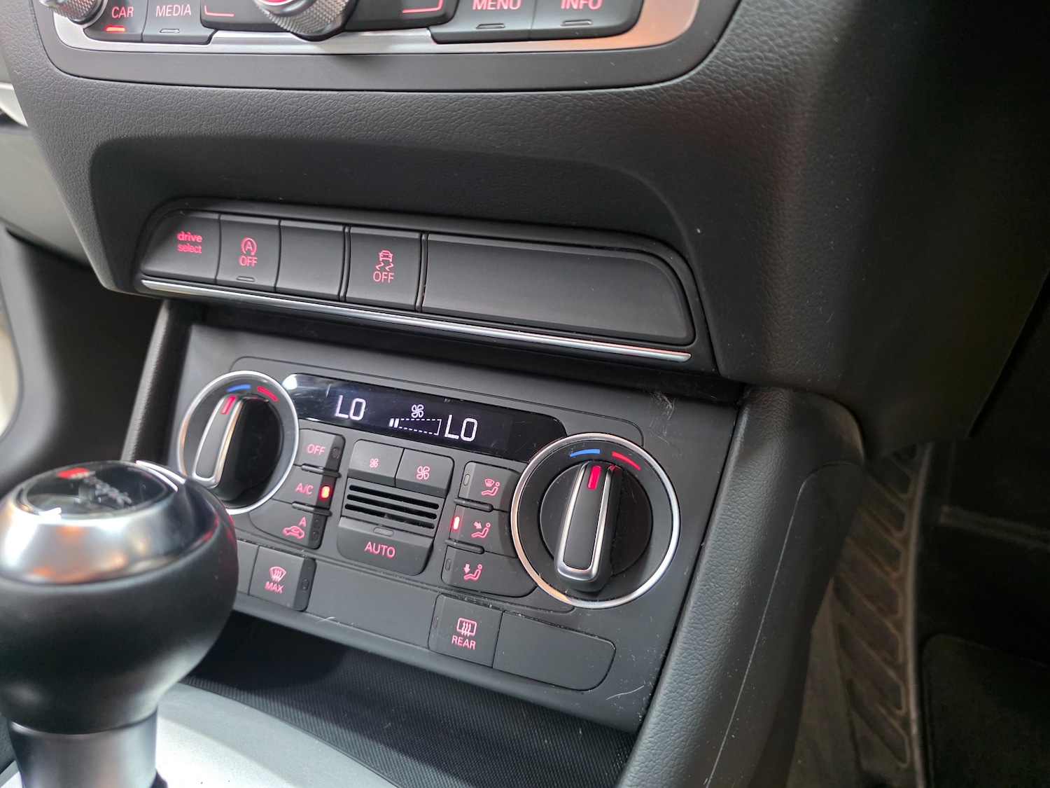 Used Audi Q3 2016 for sale - 76863067: Photo 43