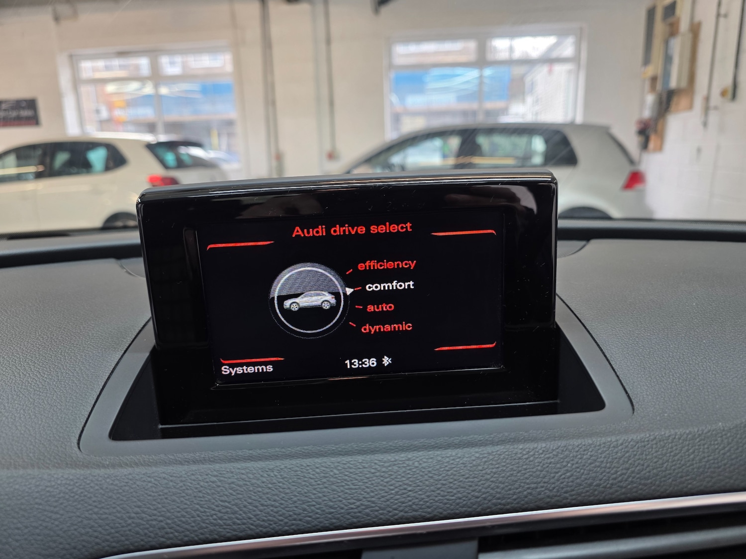 Used Audi Q3 2016 for sale - 76863067: Photo 44