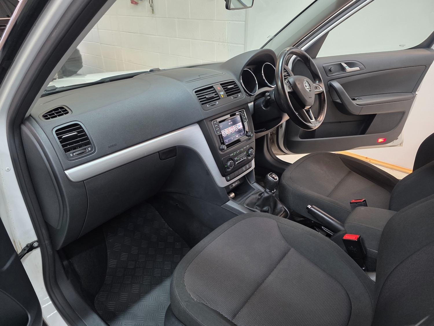 Used Skoda Yeti 2015 for sale - 77247705: Photo 18