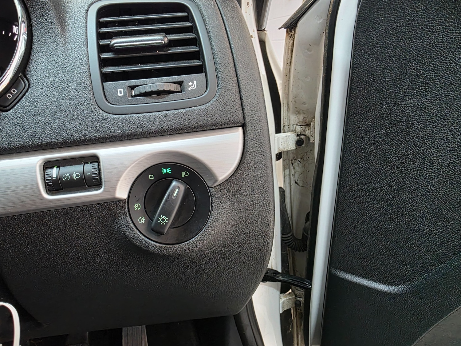 Used Skoda Yeti 2015 for sale - 77247705: Photo 31