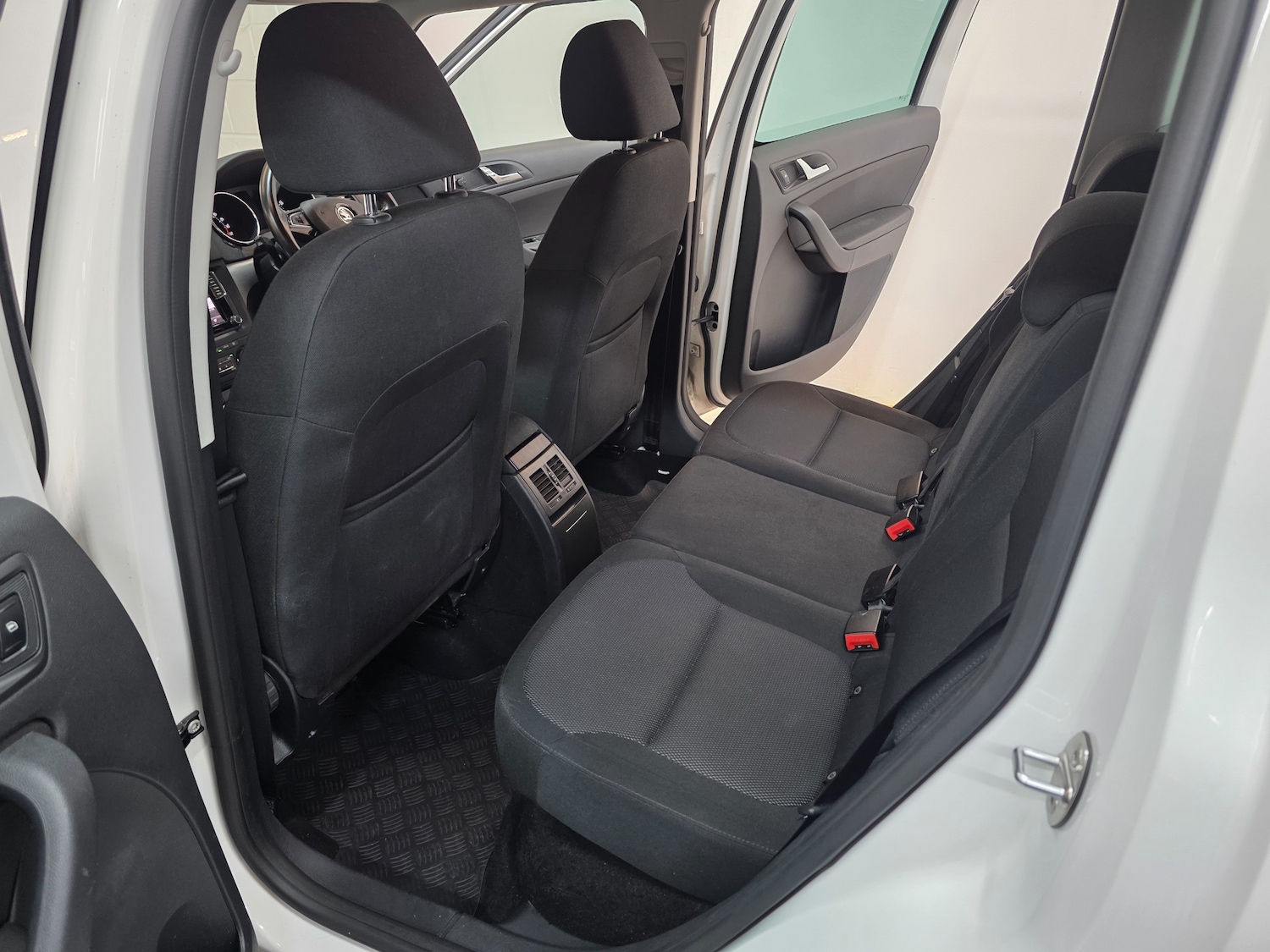 Used Skoda Yeti 2015 for sale - 77247705: Photo 8