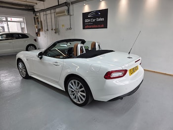 Used Fiat 124 Spider 2018 for sale - 75536094: Photo
