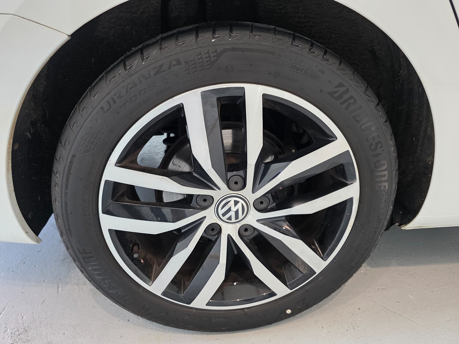 Used Volkswagen Golf 2017 for sale - 76604324: Photo 23