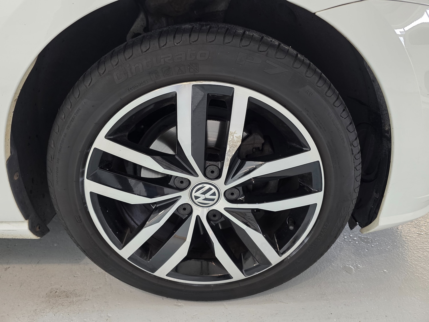 Used Volkswagen Golf 2017 for sale - 76604324: Photo 24