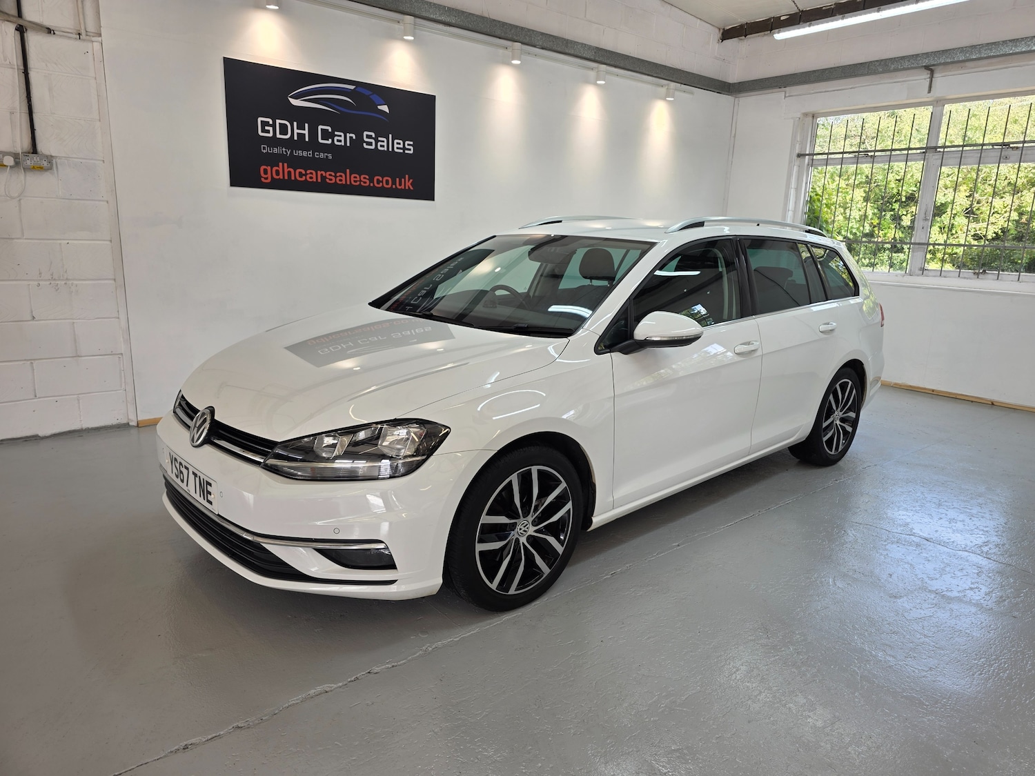 Used Volkswagen Golf 2017 for sale - 76604324: Photo 9